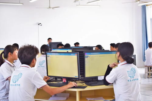 網(wǎng)絡(luò)連接世界,信息成就未來——廣西城市職業(yè)大學信息工程學院計算機技術(shù)培訓